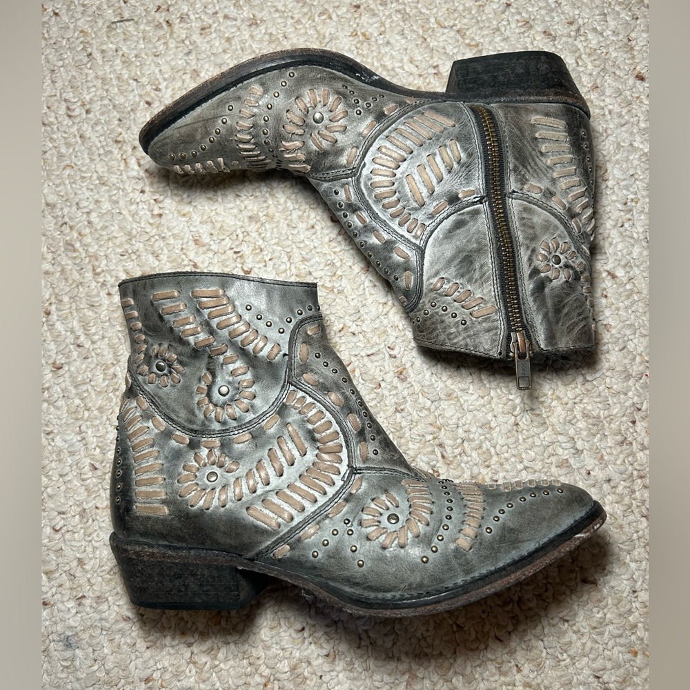 Matisse Fiesta Distressed Leather Ankle Boots